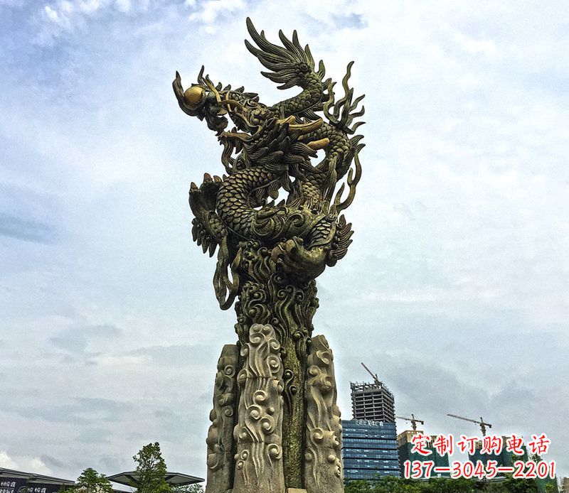 新乡铜雕盘龙柱