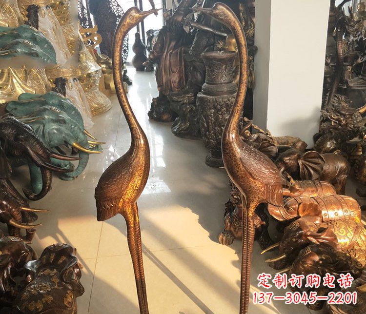 新乡铜雕仙鹤踩龟雕塑摆件