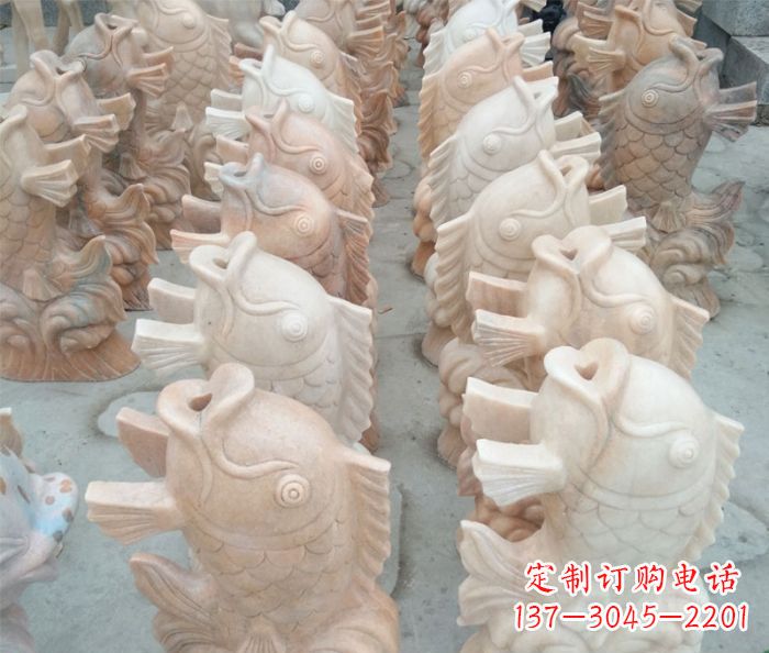 新乡晚霞红喷水鲤鱼公园石雕 (2)