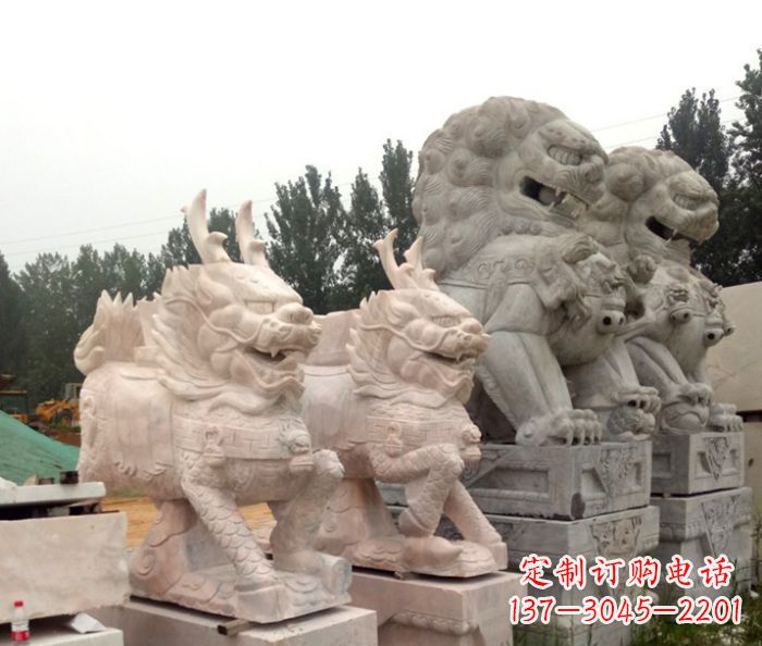 新乡晚霞红瑞兽麒麟石雕