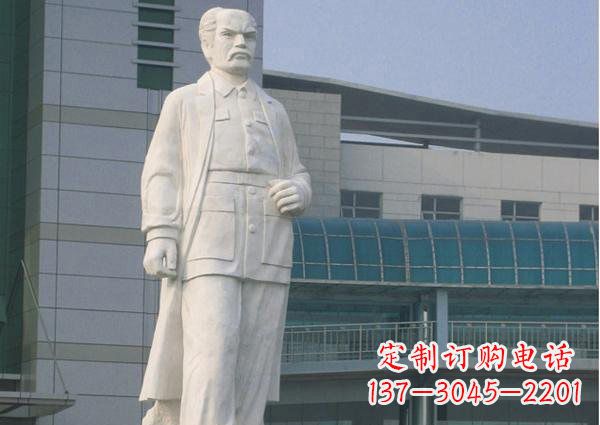 新乡西方名人白求恩石雕