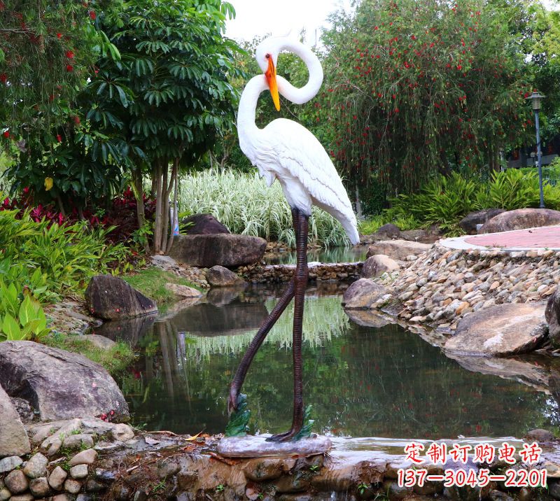 新乡仙鹤雕塑摆件