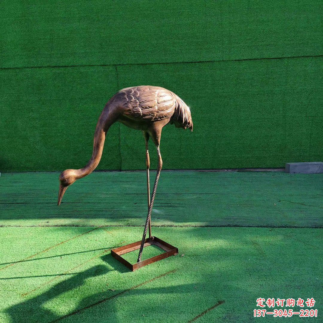 新乡仙鹤拉鼓铜雕塑