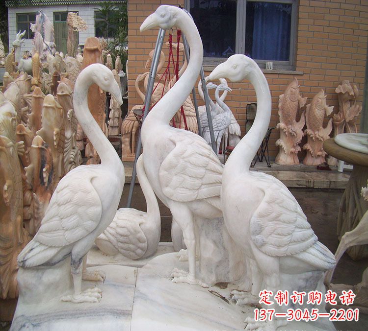 新乡仙鹤衔树枝 石雕