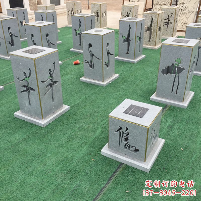 新乡现代镂花石灯