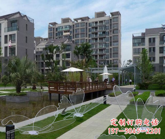 新乡小区不锈钢镂空蝴蝶雕塑