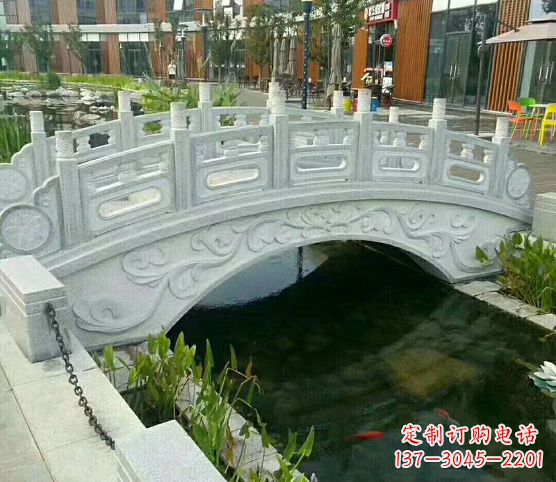 新乡小区景观石桥栏杆