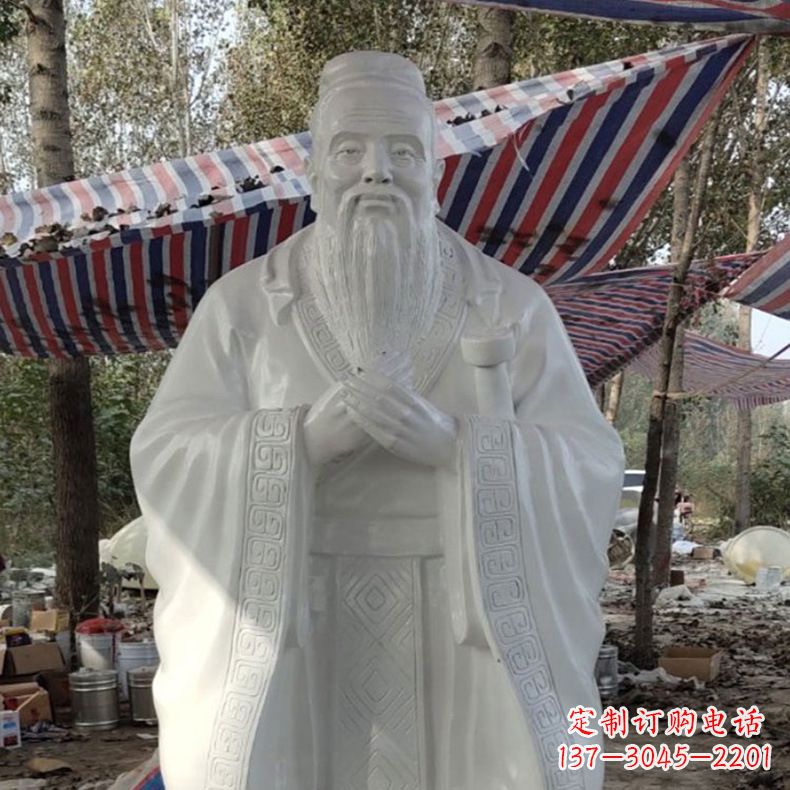 新乡校园孔子雕像