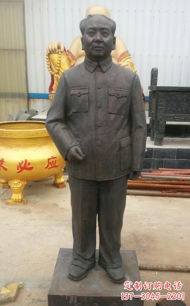 新乡校园毛主席伟人铜雕