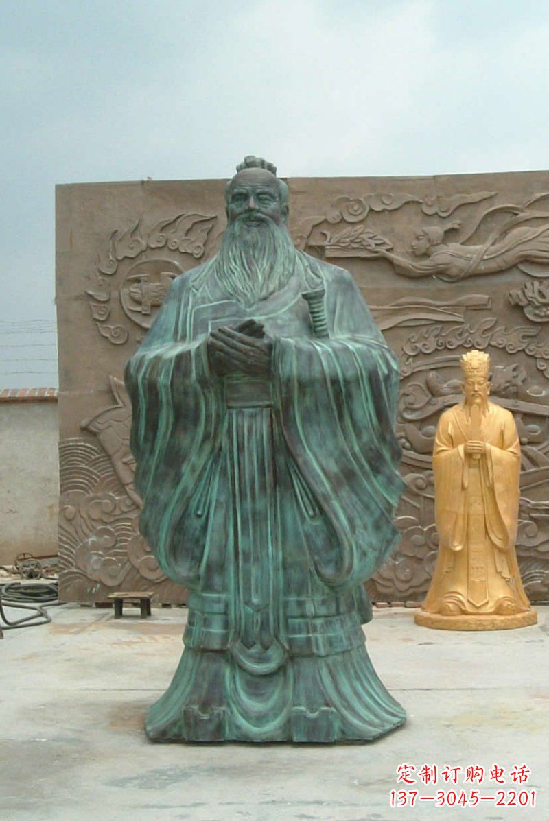 新乡校园青铜仿古孔子