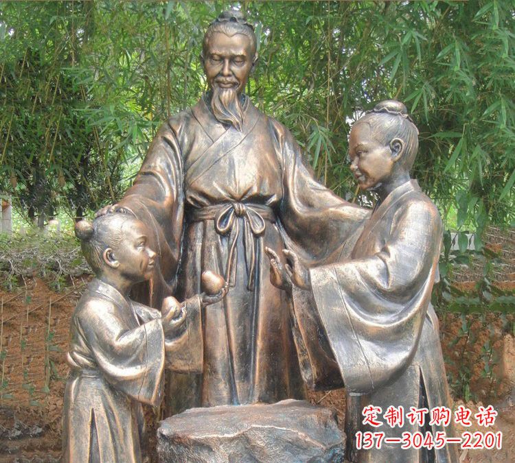 新乡寓言故事铜雕_孔融让梨
