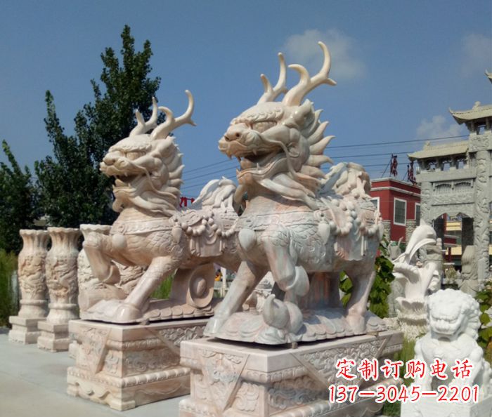 新乡招财神兽晚霞红石雕麒麟